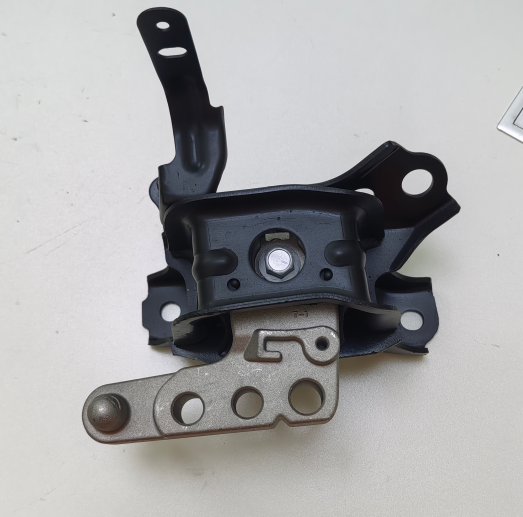 TOYOTA Engine Mount OE 12305-F0080 technical drawing